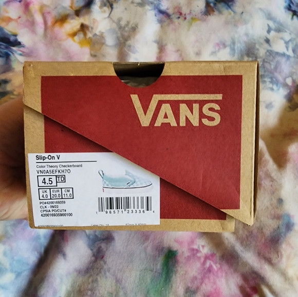 VANS - Picture 6 of 6